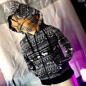 Black & White Live Love Dream Sweater fleece